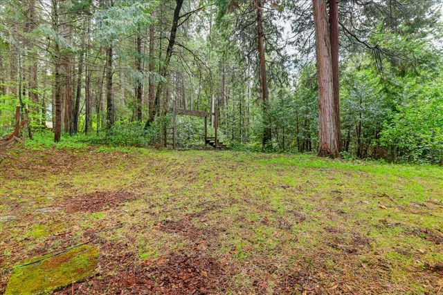 17900 Lightfoot Way, Nevada City, CA 95959
