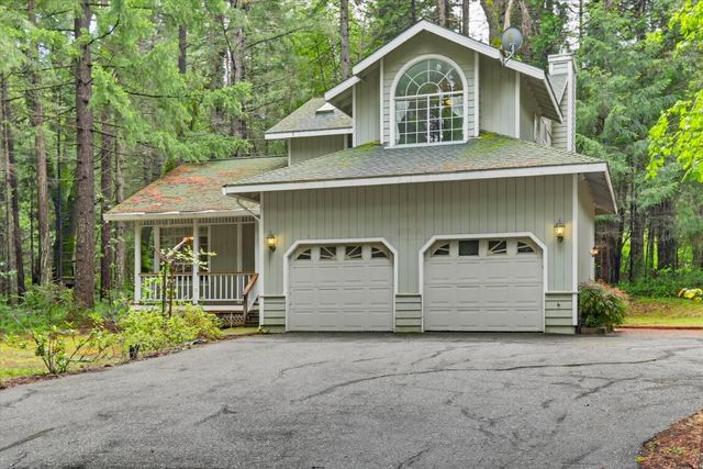 17900 Lightfoot Way, Nevada City, CA 95959