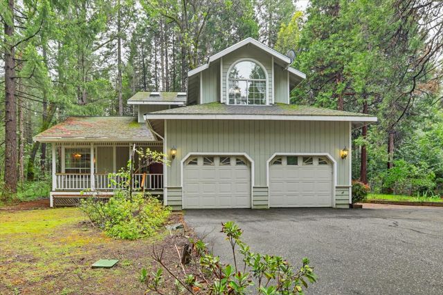 17900 Lightfoot Way, Nevada City, CA 95959