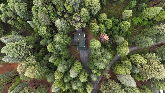 17900 Lightfoot Way, Nevada City, CA 95959