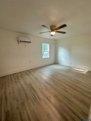 109 W Sedberry, Jefferson, TX 75657