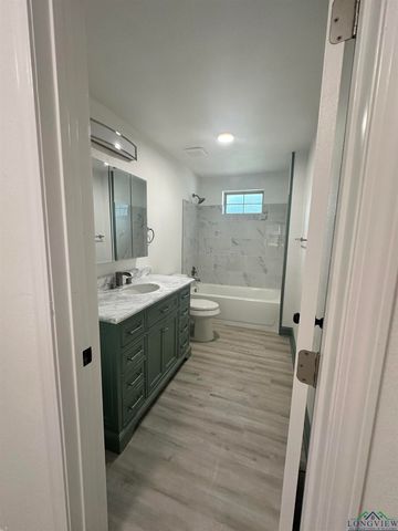 109 W Sedberry, Jefferson, TX 75657