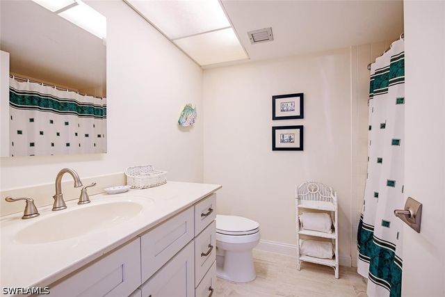 4401 Gulf Shore BLVD N D306, Naples, FL 34103