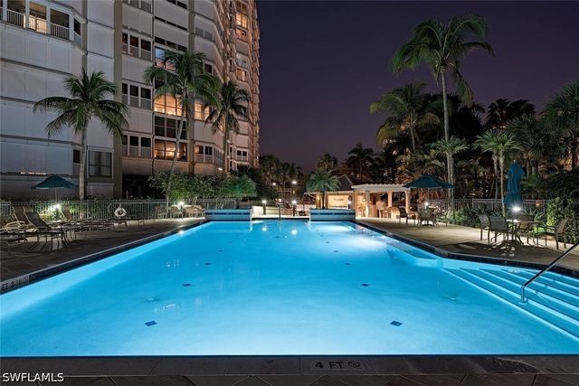 4401 Gulf Shore BLVD N D306, Naples, FL 34103