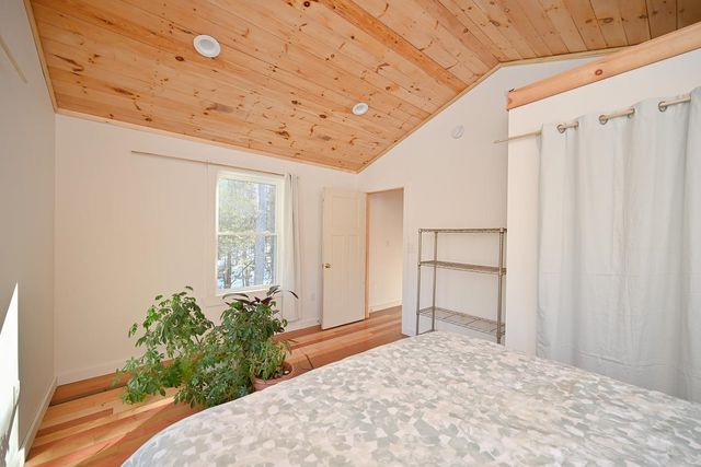 66R Ledge Farm Road, Nottingham, NH 03290