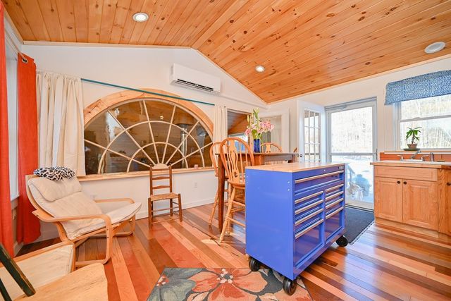 66R Ledge Farm Road, Nottingham, NH 03290