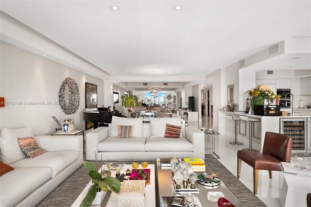 3301 NE 183rd St 2406, Aventura, FL 33160