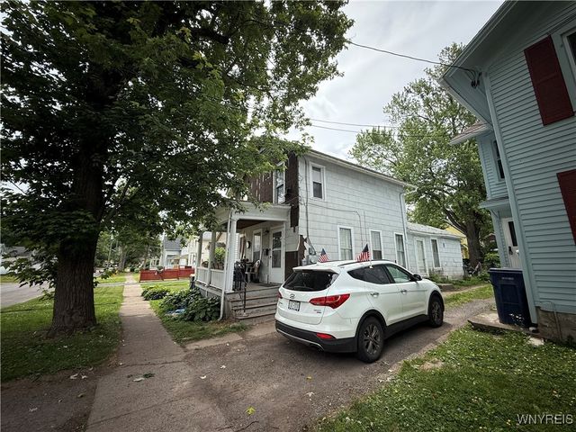 111 Spalding Street, Lockport City, NY 14094