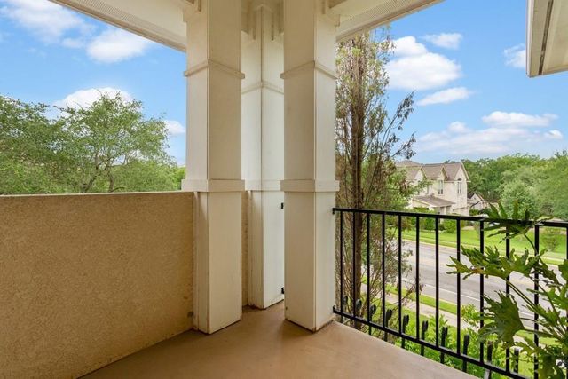 1442 River Forest DR, Round Rock, TX 78665