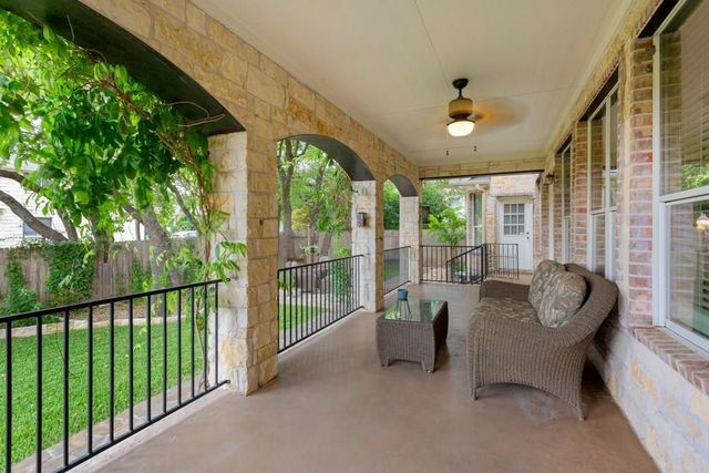 1442 River Forest DR, Round Rock, TX 78665