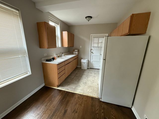 6848 32nd Street 4, Berwyn, IL 60402
