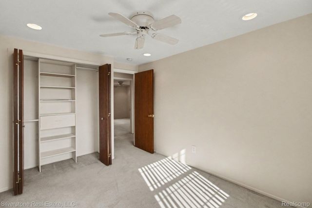 38004 Fringe Drive, Sterling Heights, MI 48310