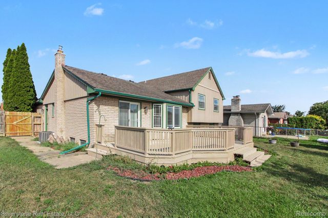 38004 Fringe Drive, Sterling Heights, MI 48310