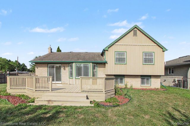 38004 Fringe Drive, Sterling Heights, MI 48310