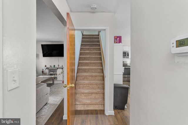 216 BLUE JAY LN, Mount Holly, NJ 08060