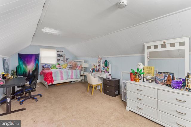 216 BLUE JAY LN, Mount Holly, NJ 08060