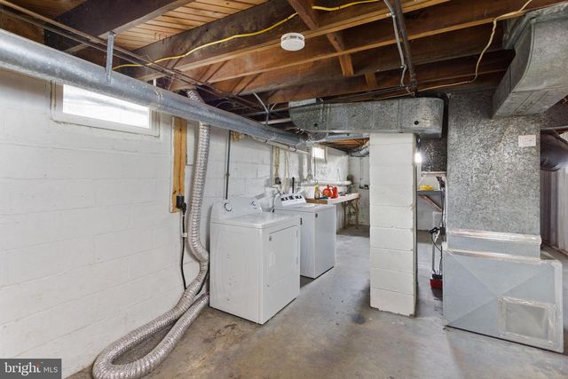 216 BLUE JAY LN, Mount Holly, NJ 08060