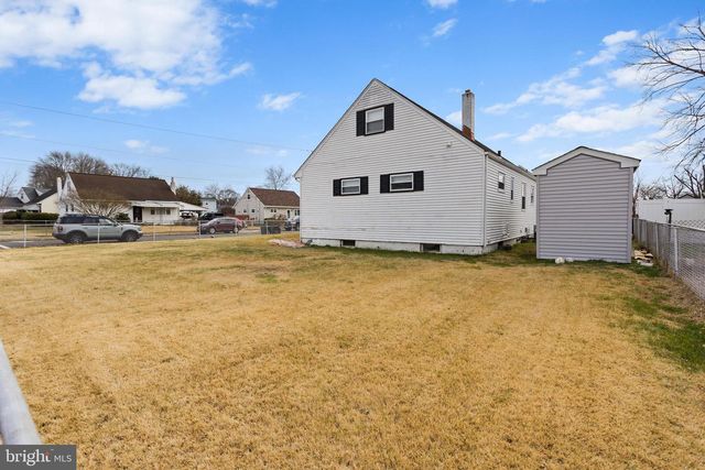 216 BLUE JAY LN, Mount Holly, NJ 08060