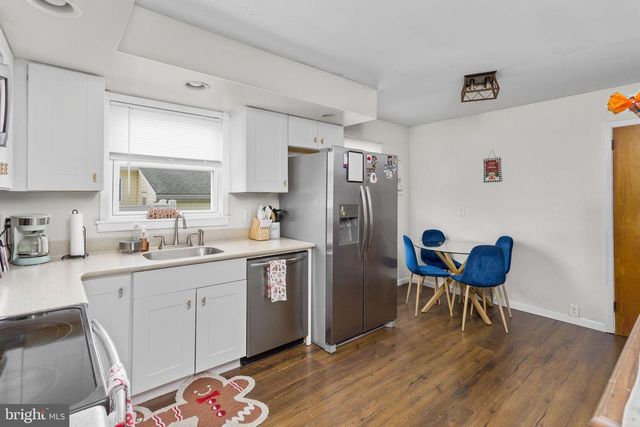 216 BLUE JAY LN, Mount Holly, NJ 08060