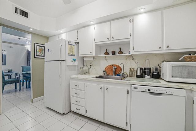 3450 S Ocean Boulevard 211, Palm Beach, FL 33480