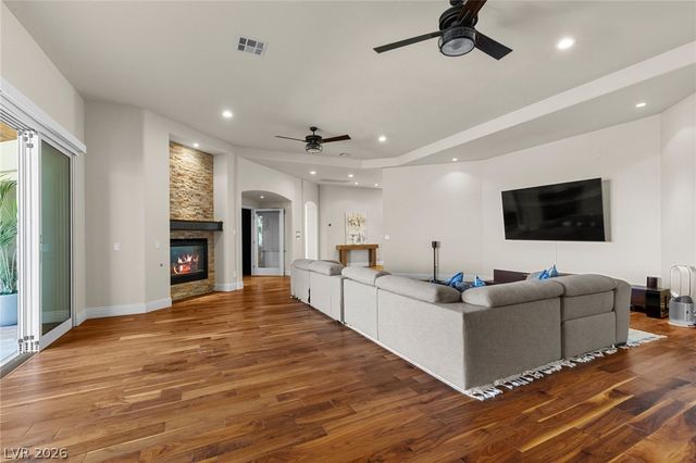 712 Canyon Greens Drive, Las Vegas, NV 89144