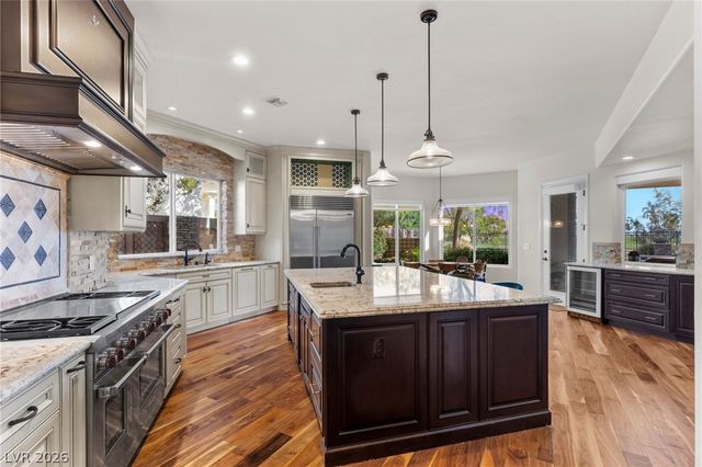 712 Canyon Greens Drive, Las Vegas, NV 89144