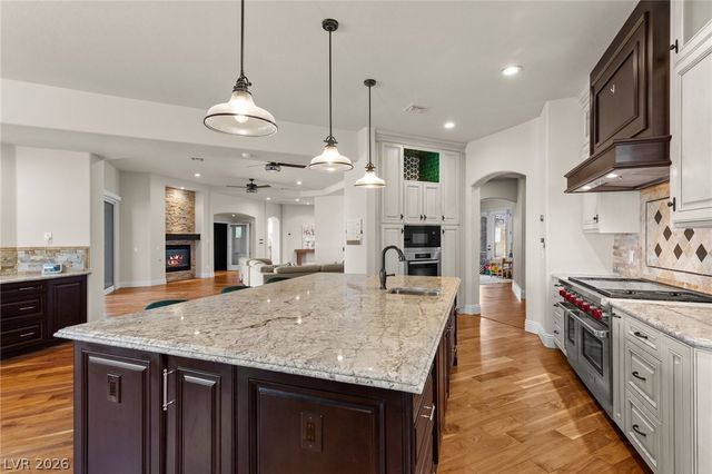 712 Canyon Greens Drive, Las Vegas, NV 89144
