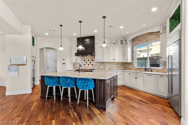 712 Canyon Greens Drive, Las Vegas, NV 89144