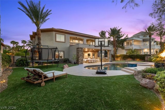 712 Canyon Greens Drive, Las Vegas, NV 89144