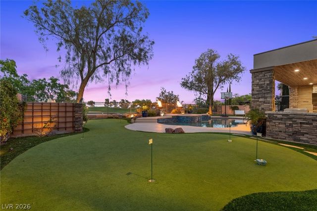 712 Canyon Greens Drive, Las Vegas, NV 89144