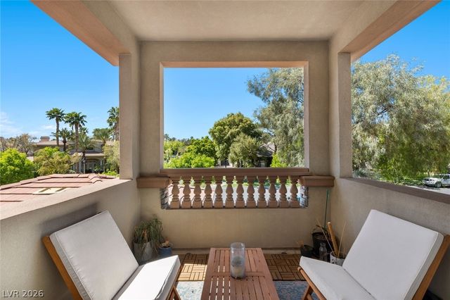 712 Canyon Greens Drive, Las Vegas, NV 89144