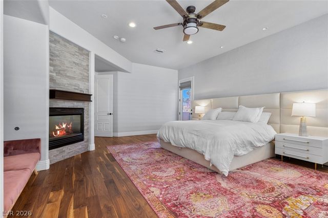 712 Canyon Greens Drive, Las Vegas, NV 89144
