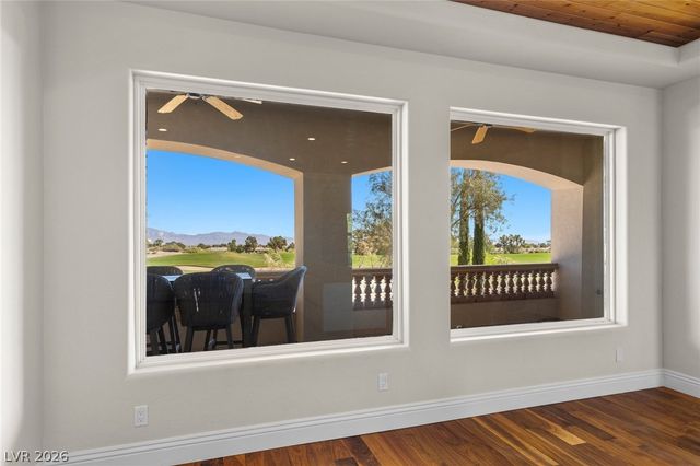 712 Canyon Greens Drive, Las Vegas, NV 89144