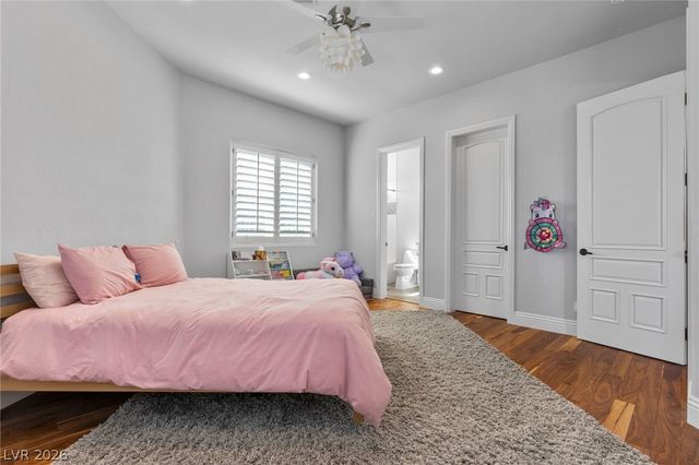 712 Canyon Greens Drive, Las Vegas, NV 89144