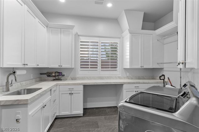 712 Canyon Greens Drive, Las Vegas, NV 89144