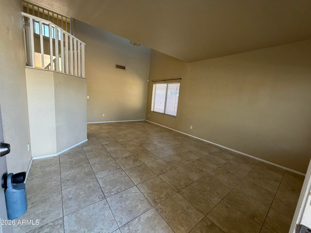 6209 W Jones Avenue, Phoenix, AZ 85043