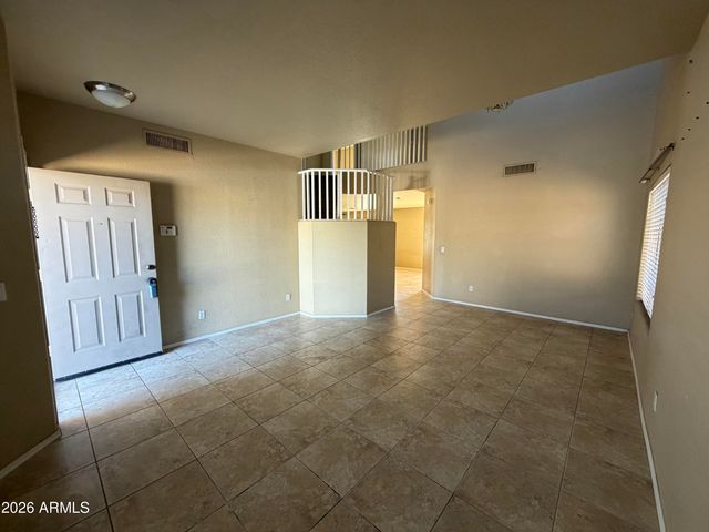 6209 W Jones Avenue, Phoenix, AZ 85043