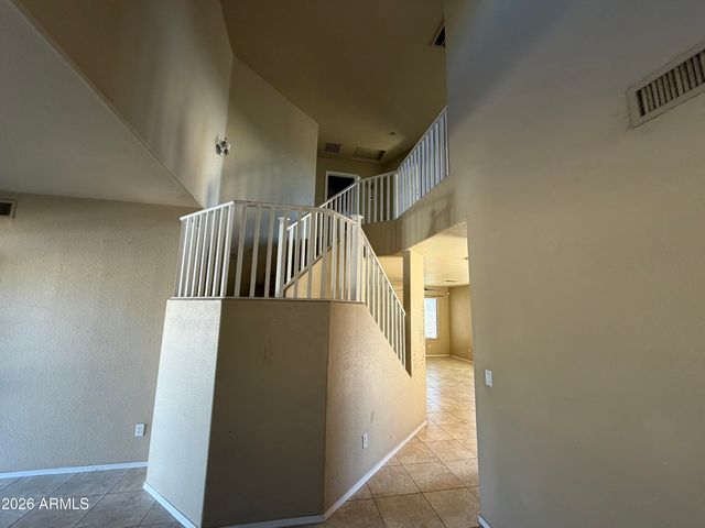 6209 W Jones Avenue, Phoenix, AZ 85043