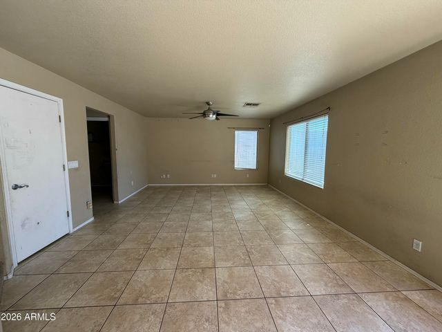 6209 W Jones Avenue, Phoenix, AZ 85043