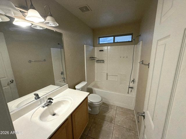 6209 W Jones Avenue, Phoenix, AZ 85043