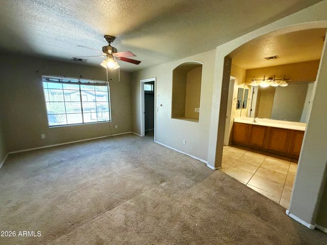 6209 W Jones Avenue, Phoenix, AZ 85043