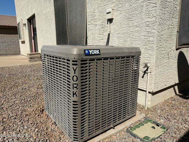 6209 W Jones Avenue, Phoenix, AZ 85043