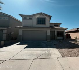 6209 W Jones Avenue, Phoenix, AZ 85043