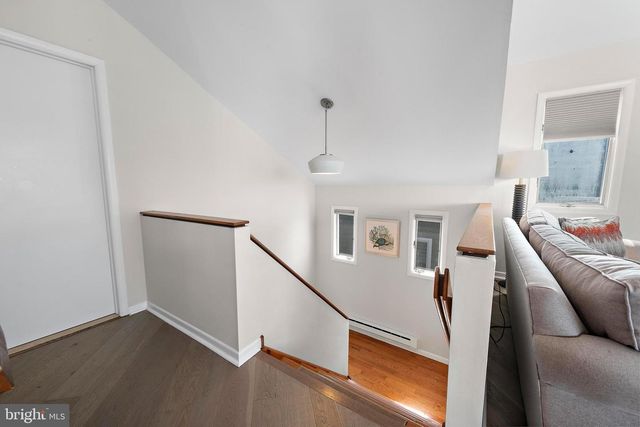 218 W 27TH ST, Ship Bottom, NJ 08008