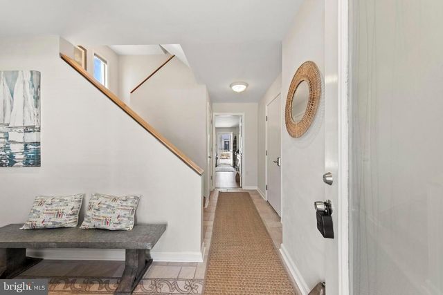218 W 27TH ST, Ship Bottom, NJ 08008