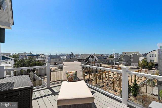 218 W 27TH ST, Ship Bottom, NJ 08008