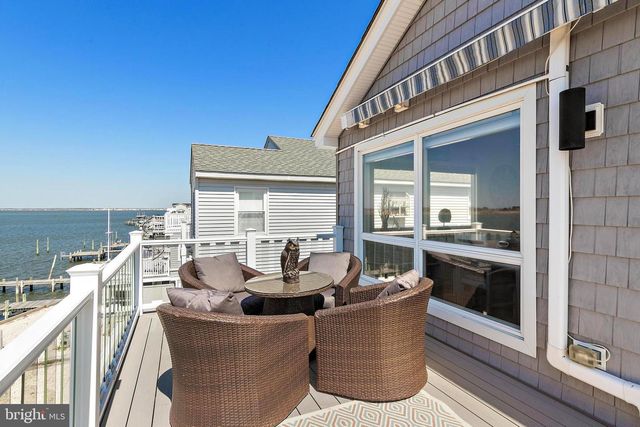 218 W 27TH ST, Ship Bottom, NJ 08008