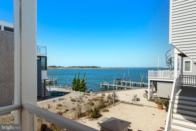 218 W 27TH ST, Ship Bottom, NJ 08008