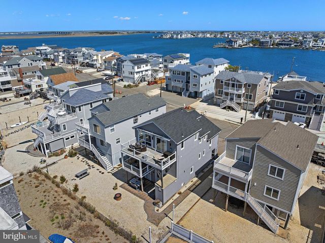 218 W 27TH ST, Ship Bottom, NJ 08008