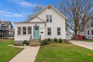 412 W High Street, Sycamore, IL 60178